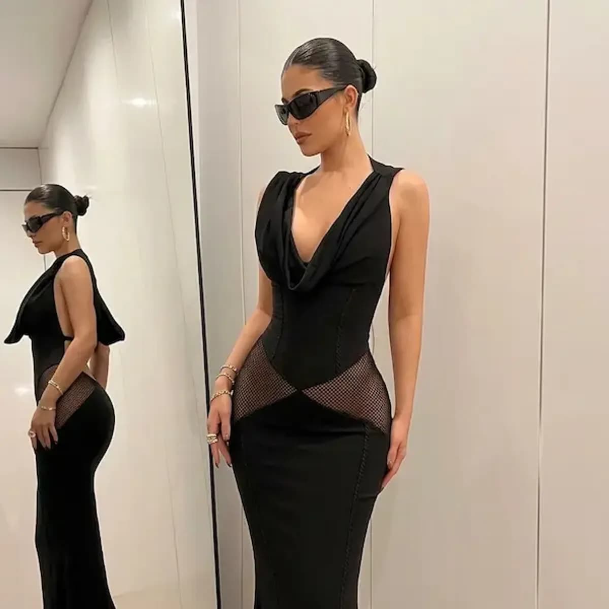 VESTIDO CAPOTA SENSUAL BLACK