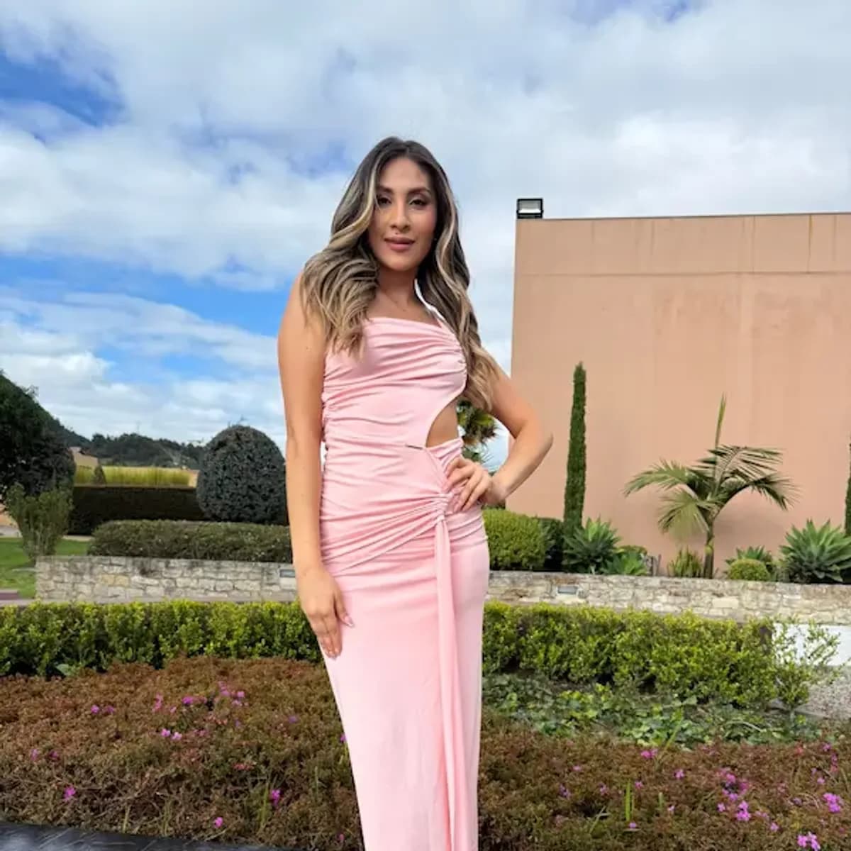 VESTIDO LARGO ELEGANTE