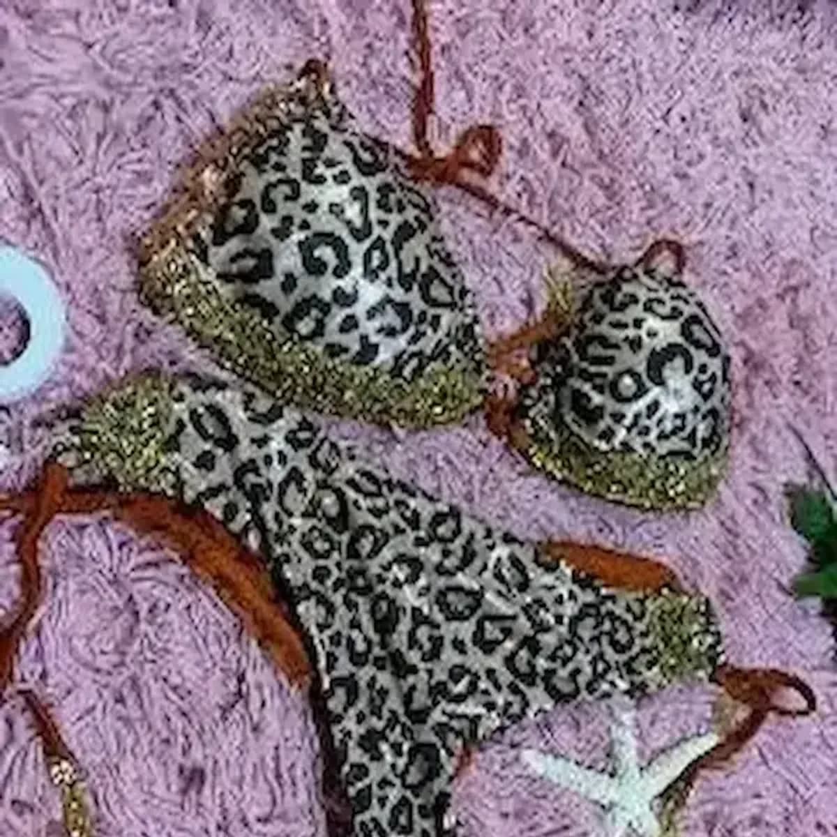 BIKINI DOS PIEZAS PIEDRAS