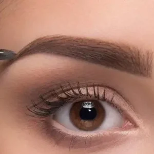 Diseño de Cejas + Henna