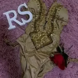 BODIE BIKINI CON PIEDRAS