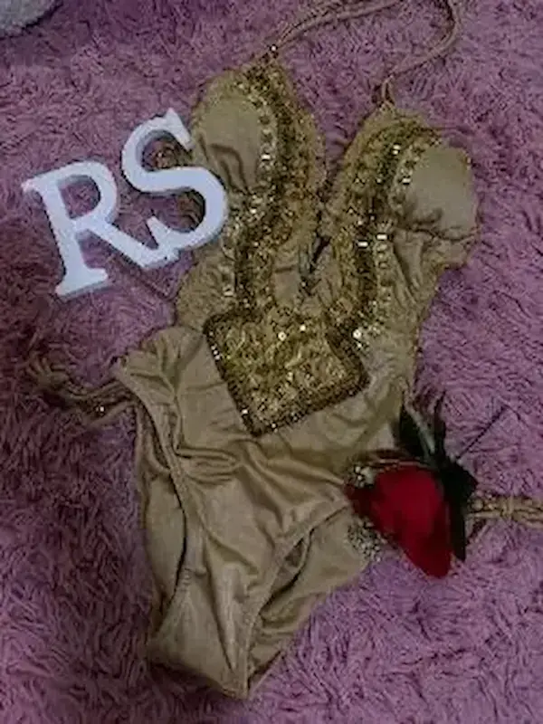 BODIE BIKINI CON PIEDRAS