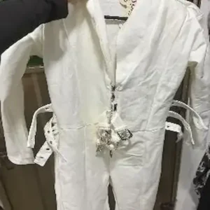 MONO ENTERIZO CORREAS